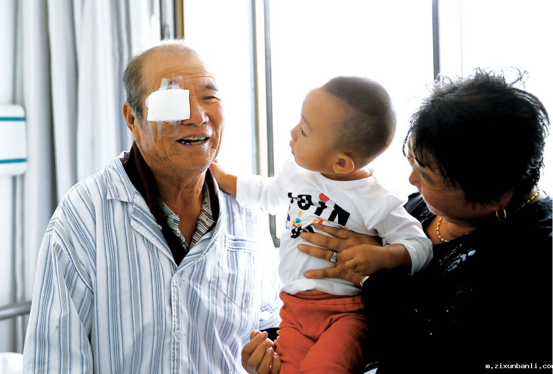 2019年至今,自治区红十字会会组织开展的“光明行”社会公益活动累计筛查全区眼疾患者86万余人次,为我区困难家庭白内障患者成功实施免费复明手术1.8万余例,取得了“复明一人、幸福一家”的社会效果。.png 2019年至今,自治区红十字会会组织开展的“光明行”社会公益活动累计筛查全区眼疾患者86万余人次,为我区困难家庭白内障患者成功实施免费复明手术1.8万余例,取得了“复明一人、幸福一家”的社会效果。.png